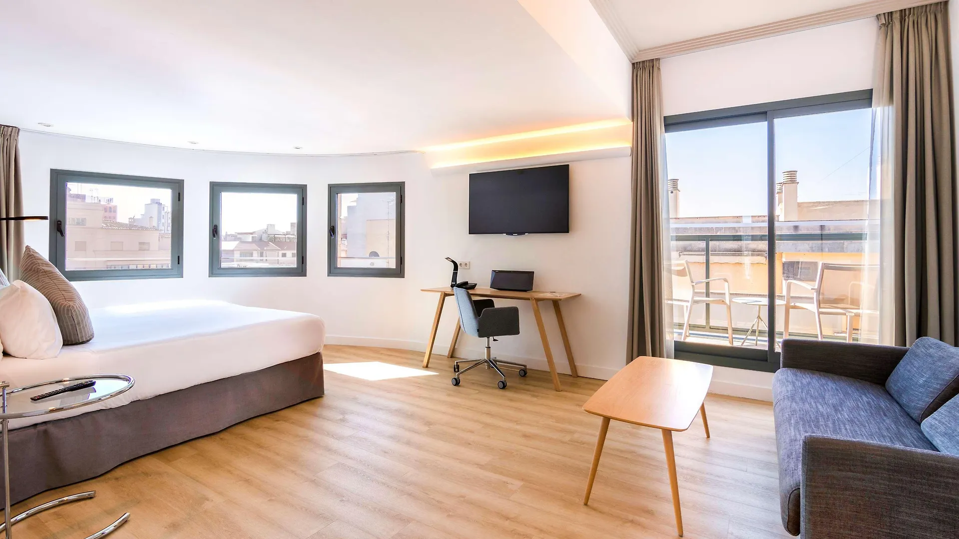 Innside By Melia Palma Center מלון